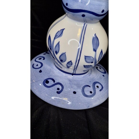 Set of 2 Candle Holders Blue Floral Design Possibly Lillian Vernon, Not Marked - Picture 7 of 12